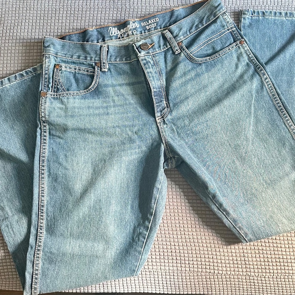 NEVER WORN! Men's Wrangler Retro Relax Boot Cut Jeans size 33